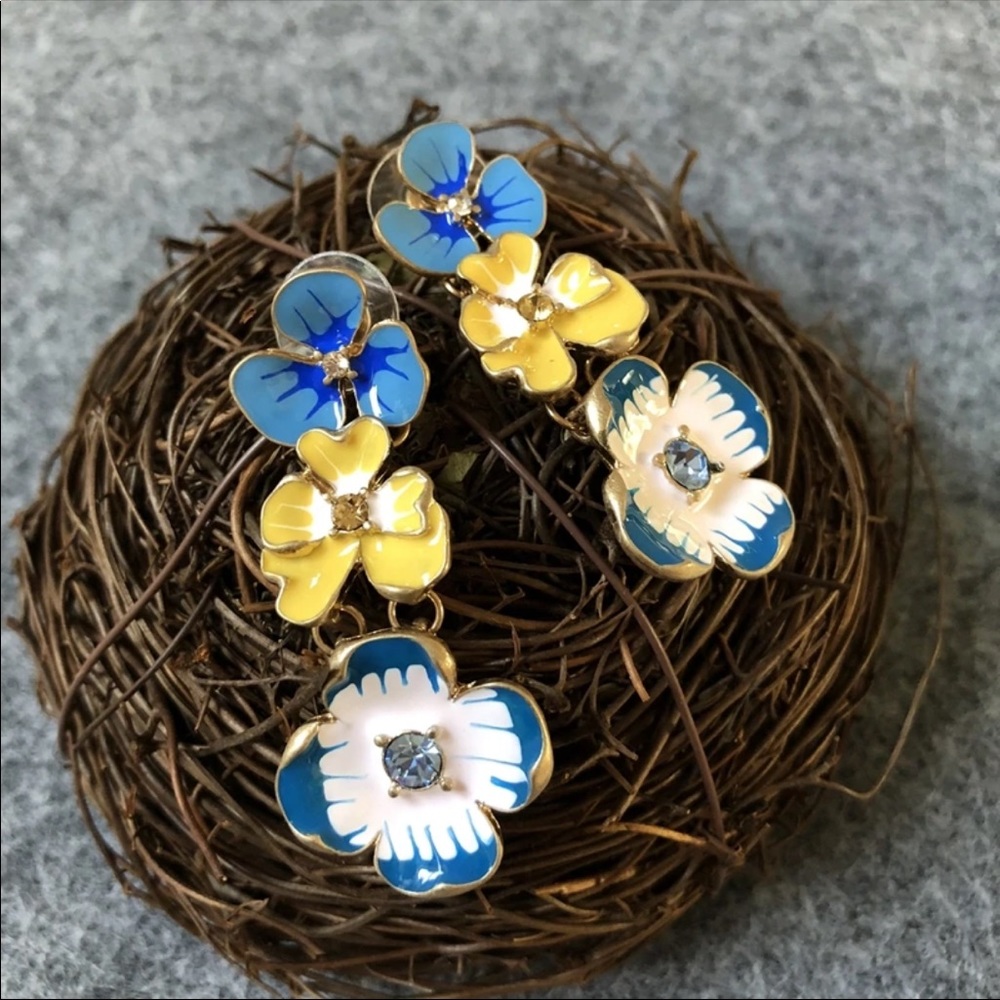 Unique earrings - Picture 2 of 5